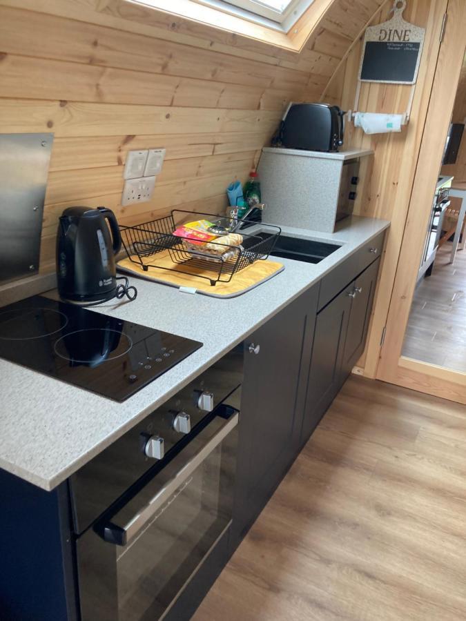Отель Robins Nest Glamping Pod With Hot Tub Кит Экстерьер фото
